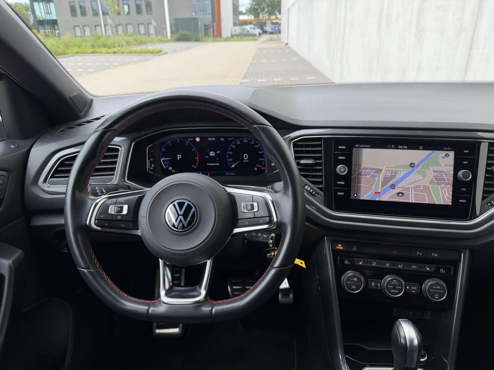 Hoofdafbeelding Volkswagen T-Roc