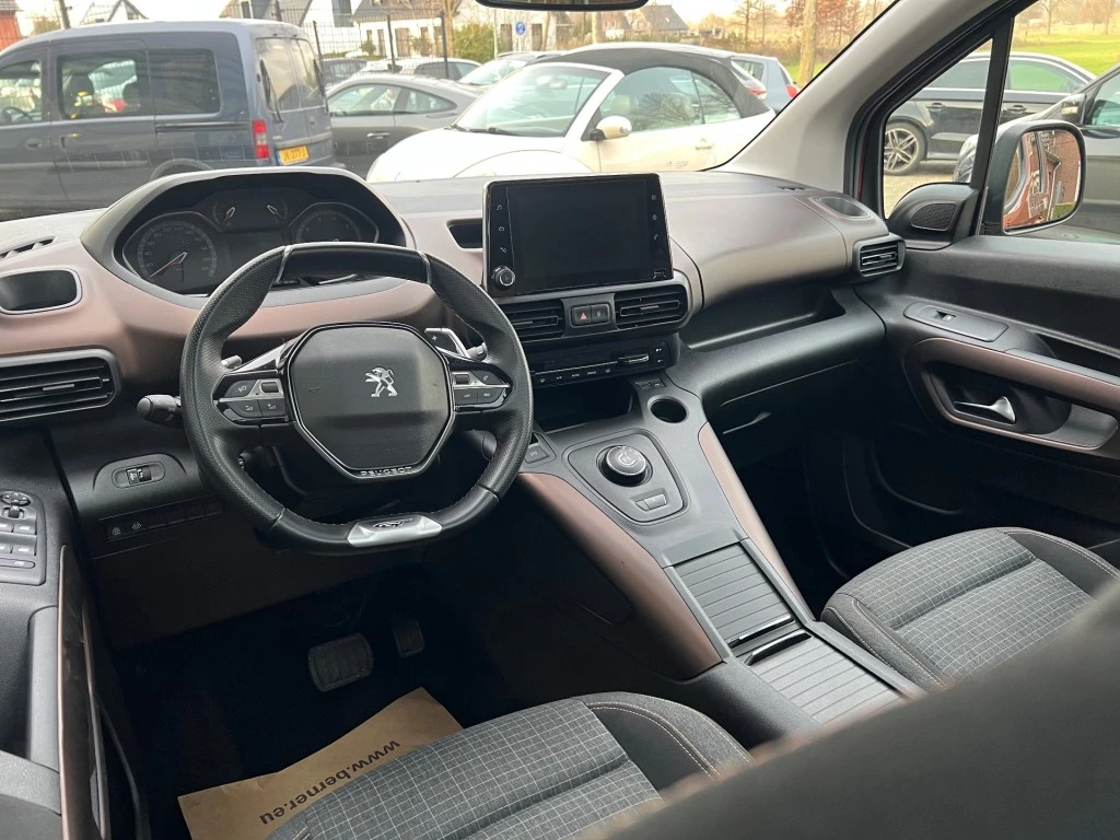 Hoofdafbeelding Peugeot Rifter