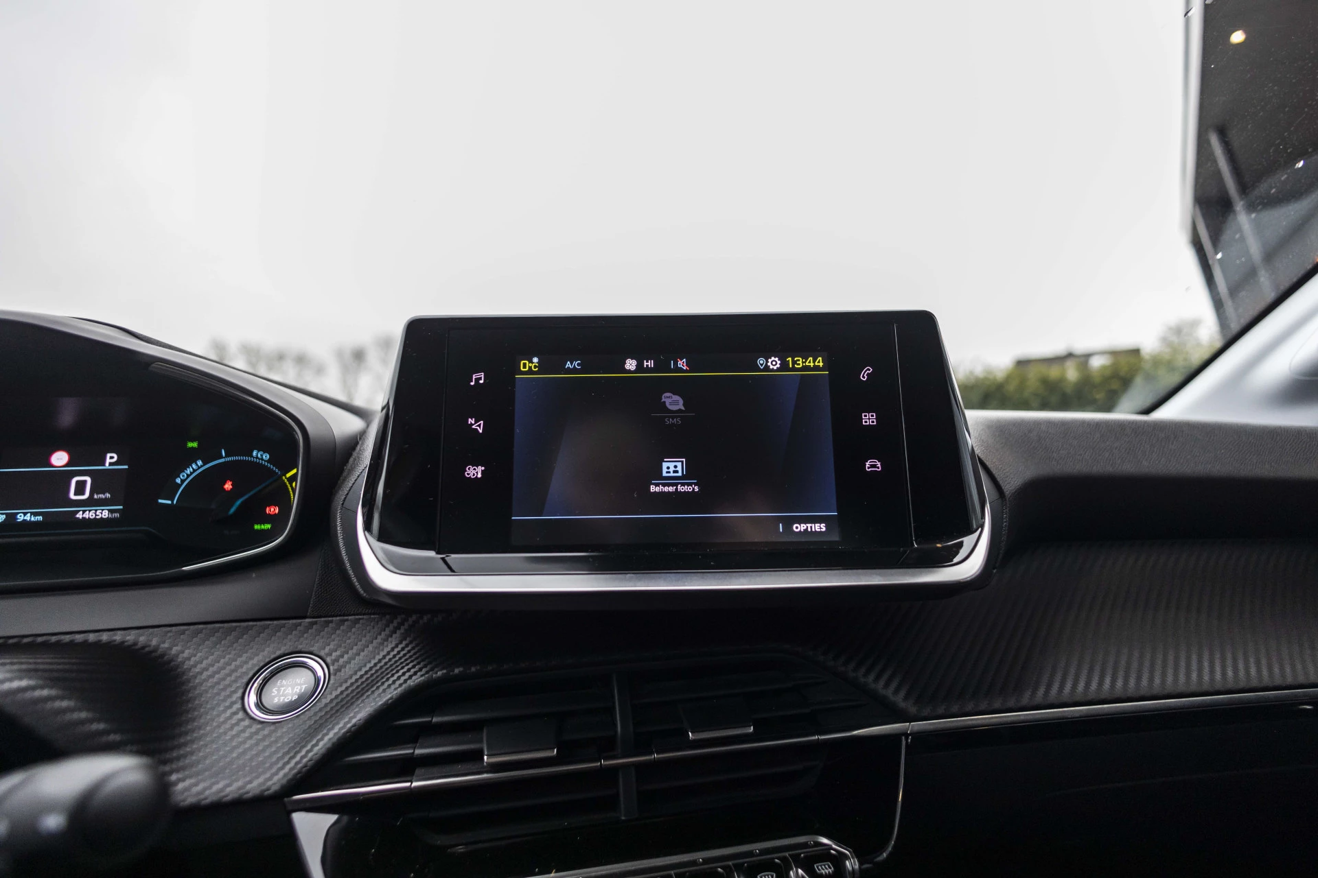 Hoofdafbeelding Peugeot e-208