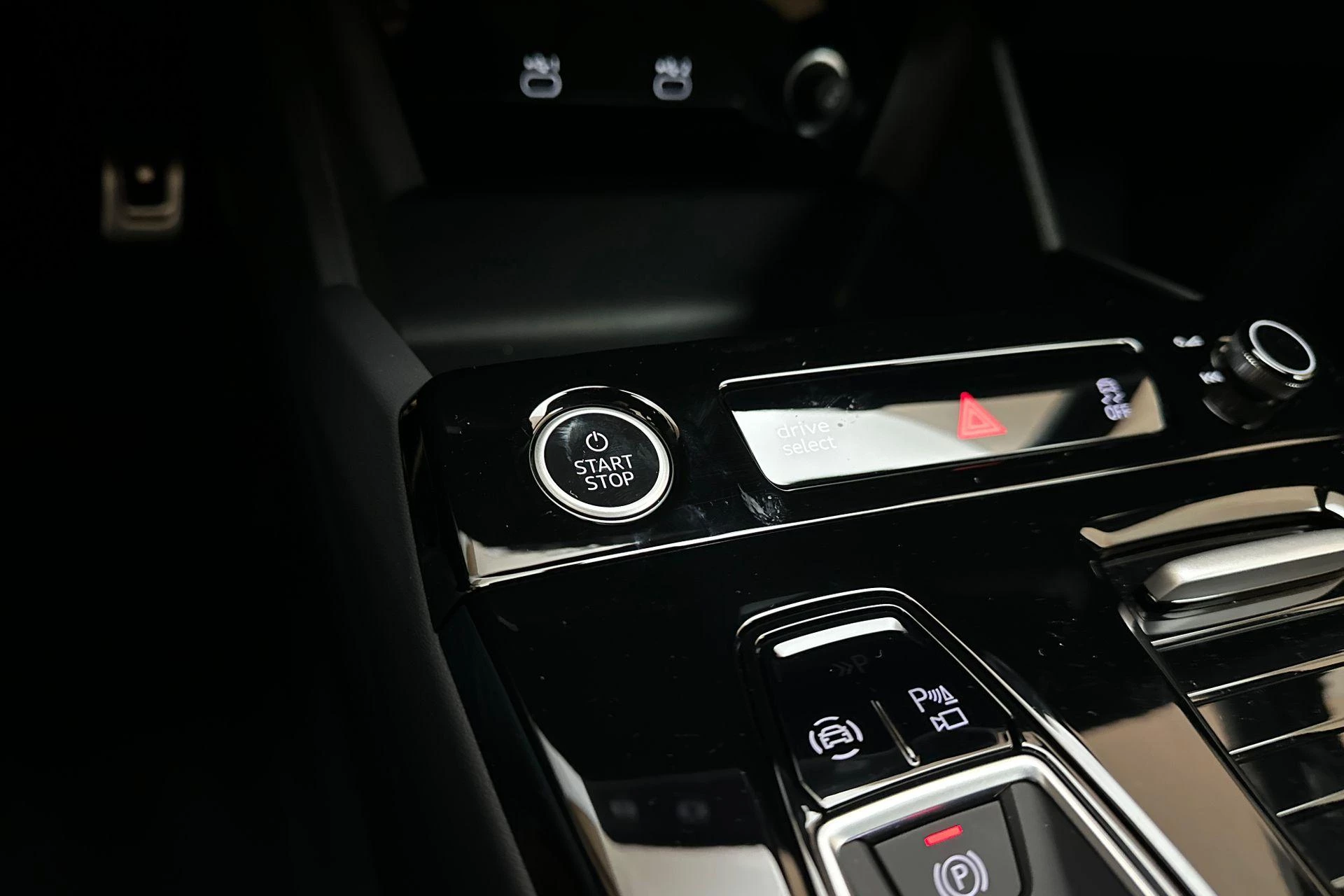 Hoofdafbeelding Audi Q6 e-tron