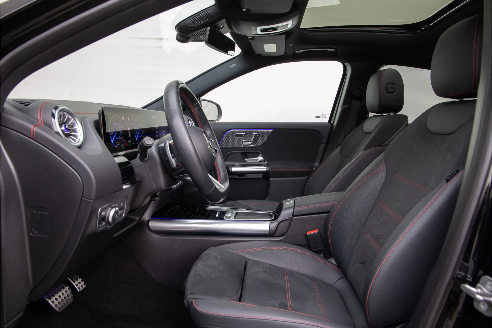 Hoofdafbeelding Mercedes-Benz EQA