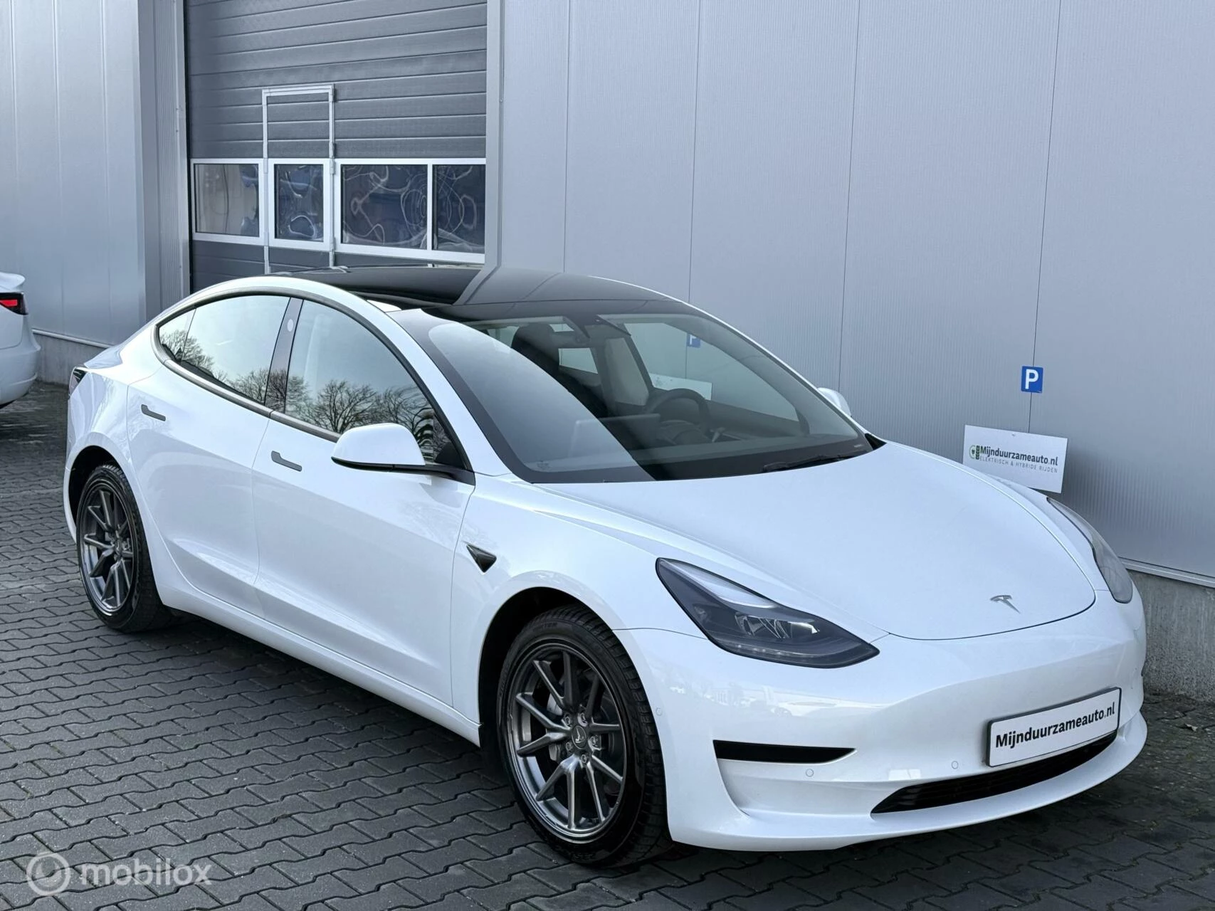 Hoofdafbeelding Tesla Model 3