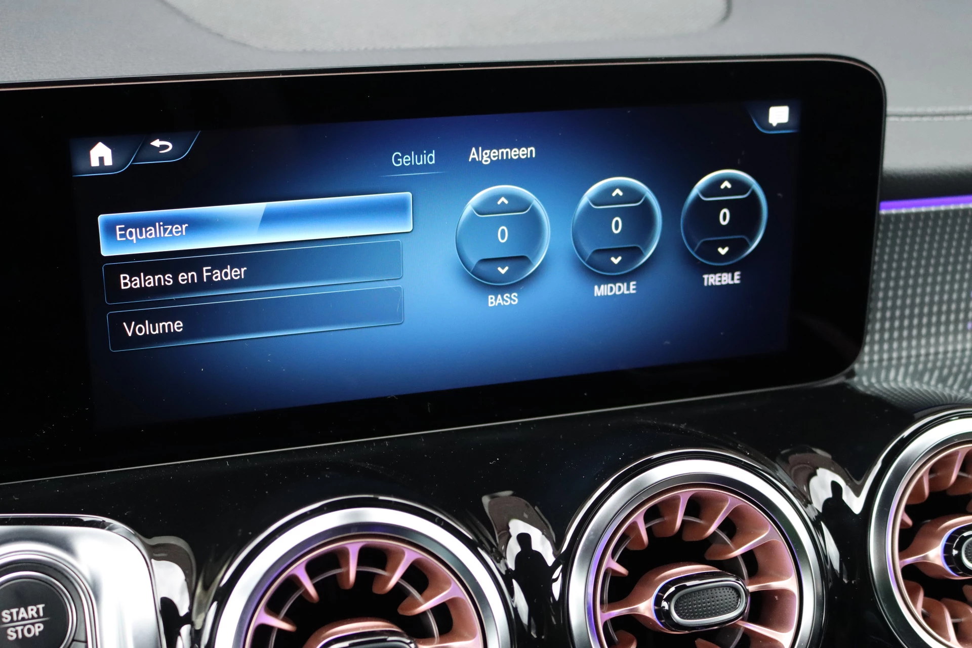 Hoofdafbeelding Mercedes-Benz EQB
