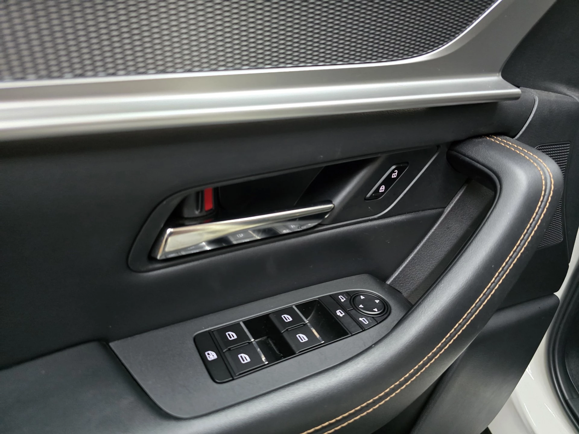 Hoofdafbeelding Mazda CX-60