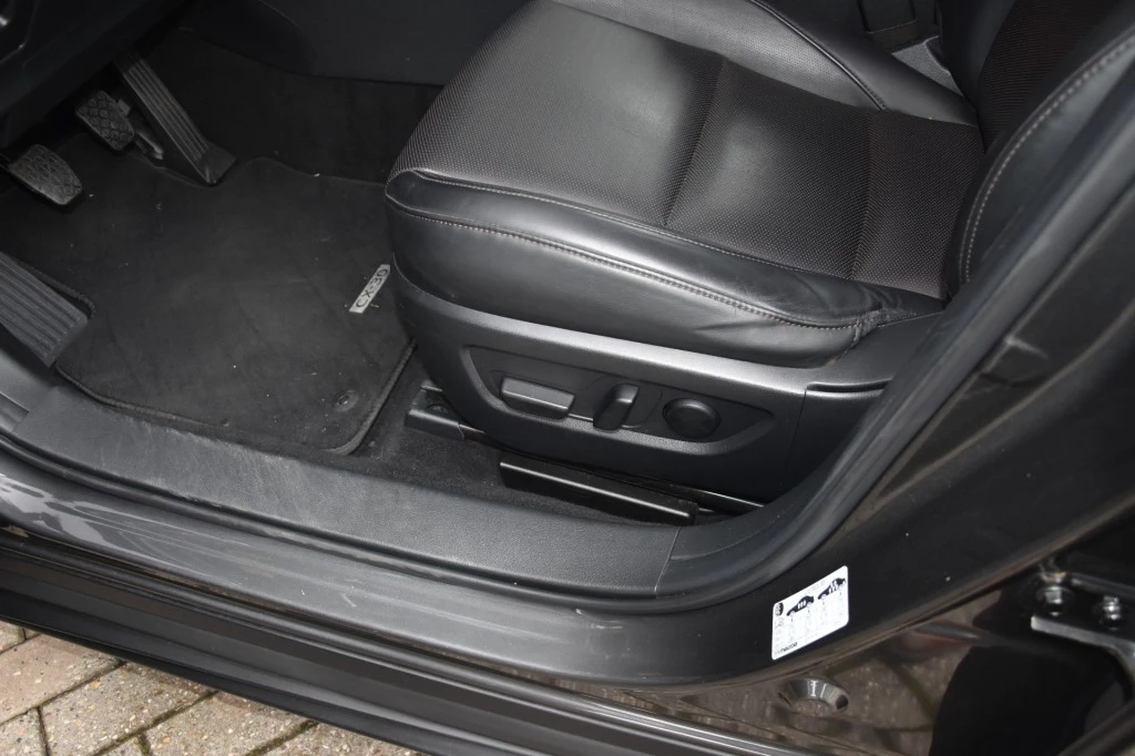 Hoofdafbeelding Mazda CX-30