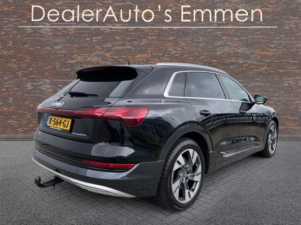 Hoofdafbeelding Audi e-tron