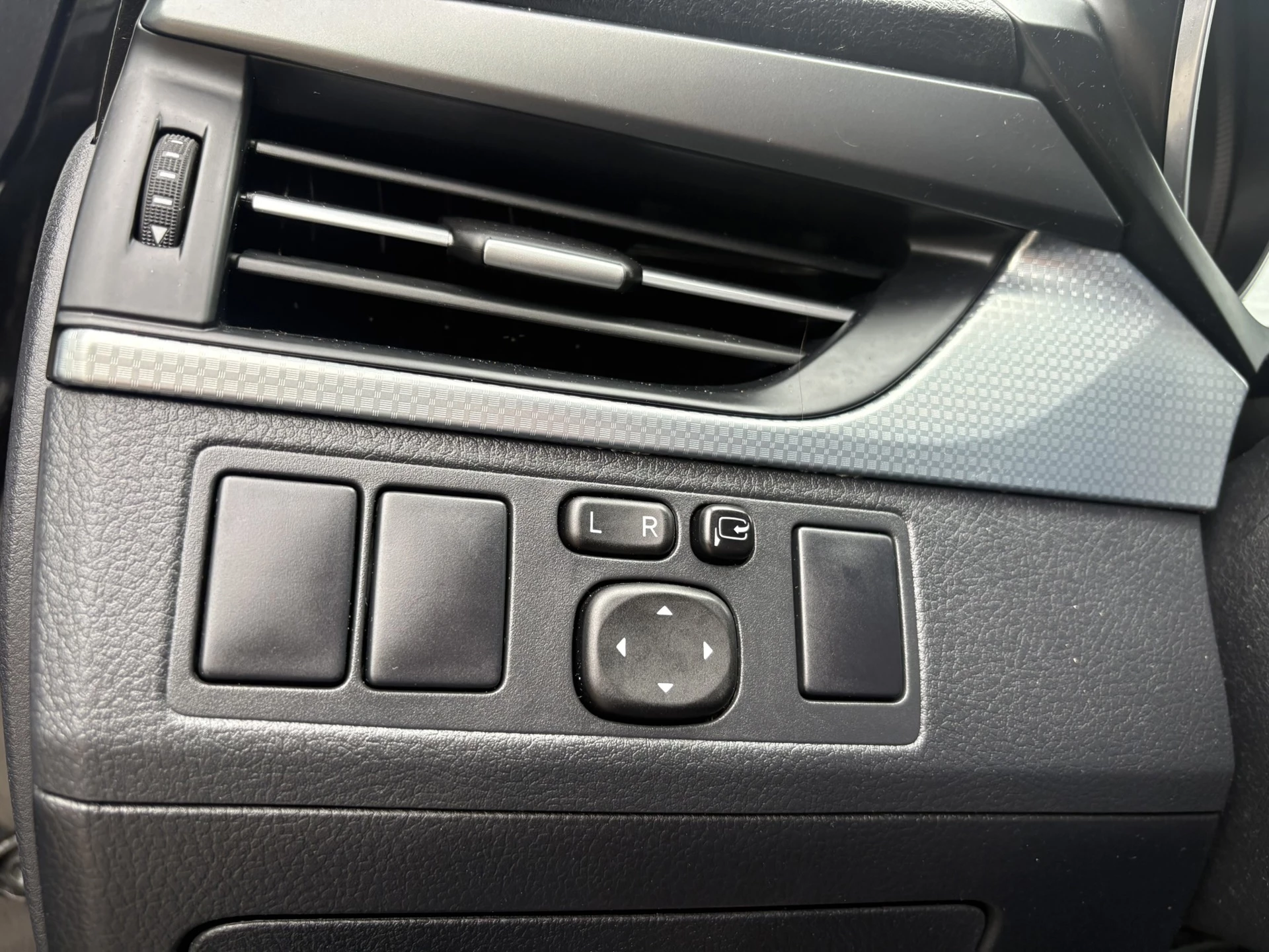 Hoofdafbeelding Toyota Avensis