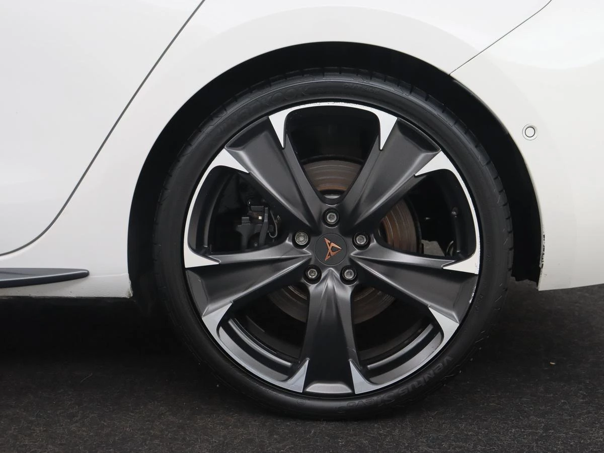 Hoofdafbeelding CUPRA Leon