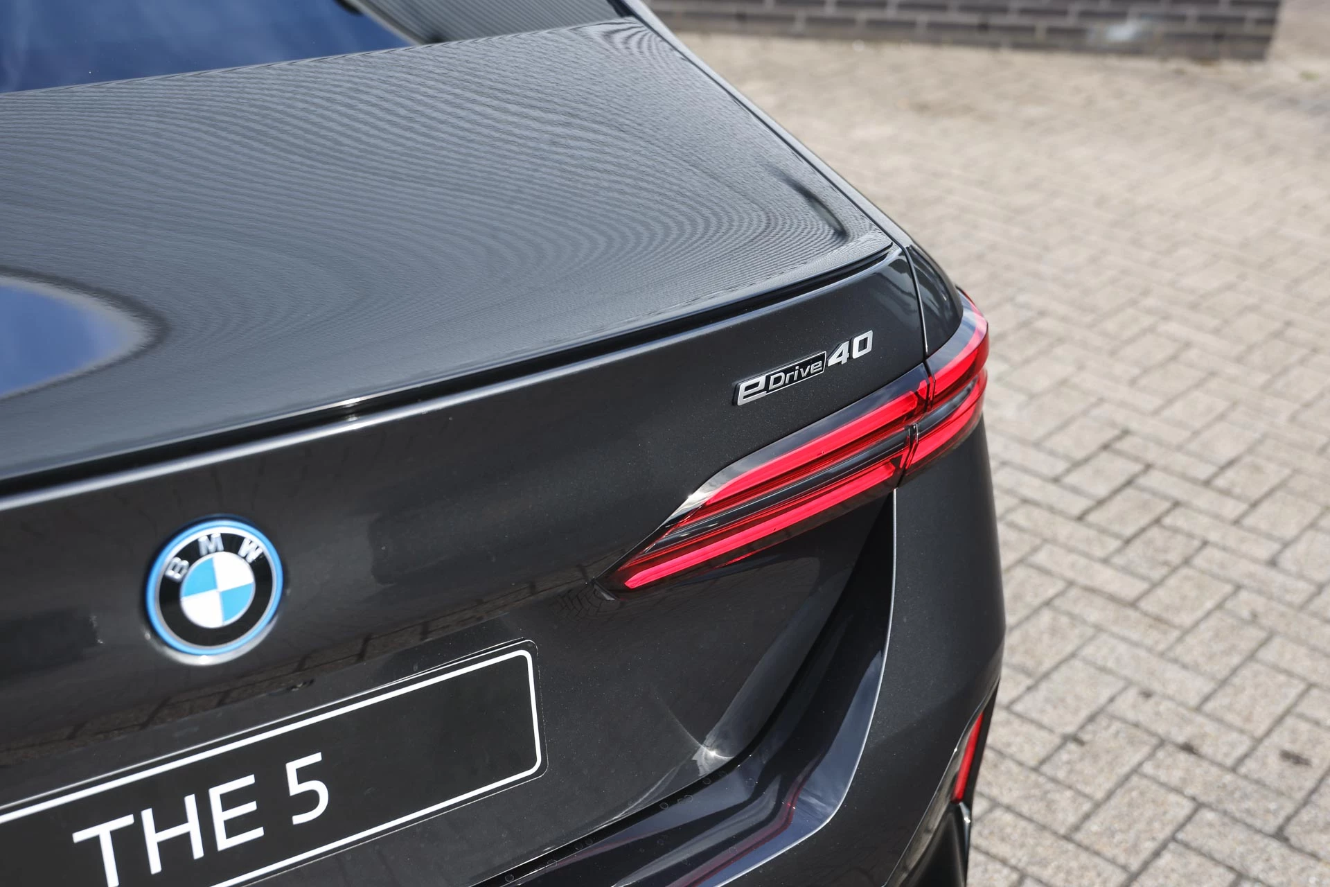 Hoofdafbeelding BMW i5