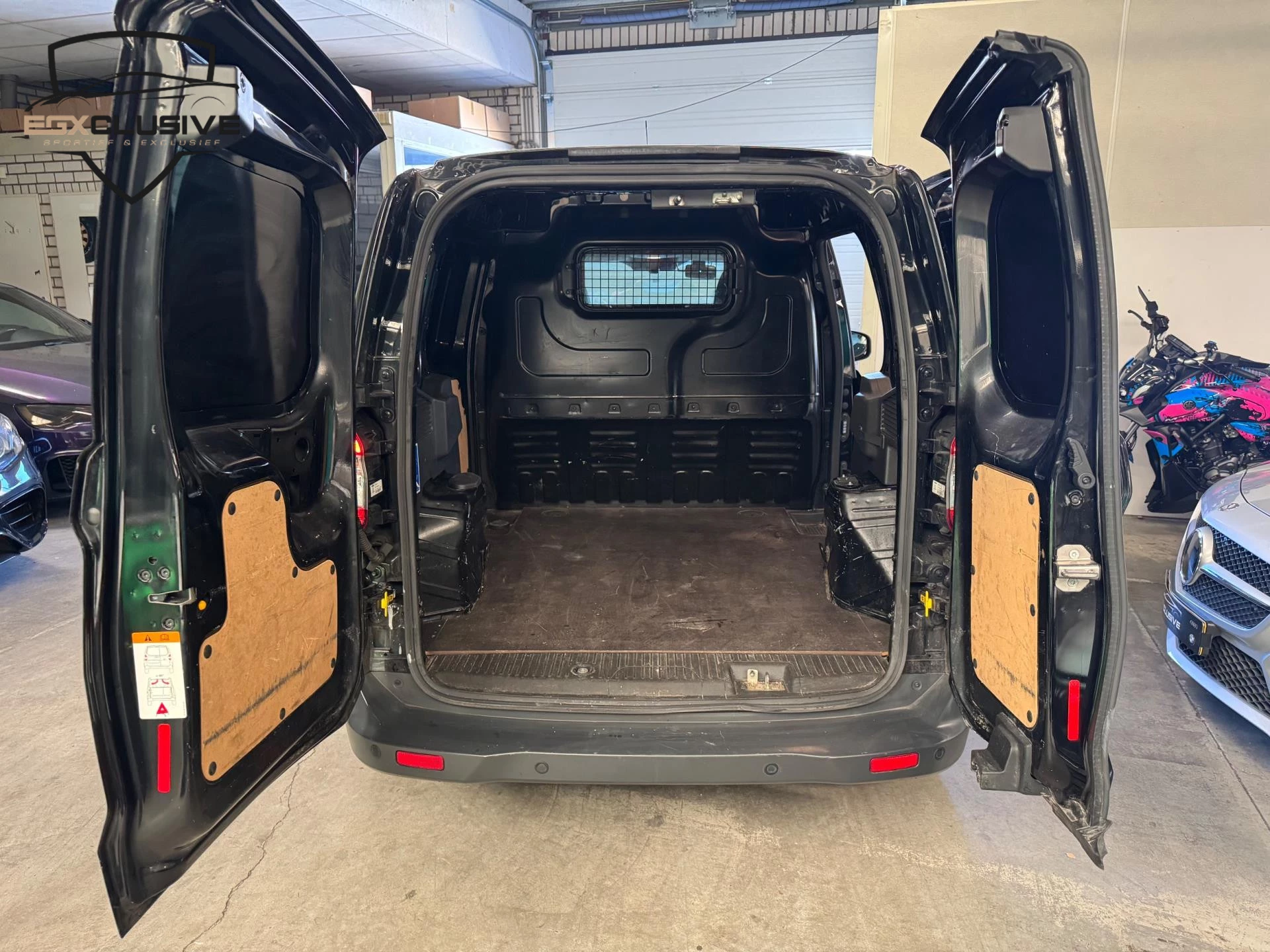 Hoofdafbeelding Ford Transit Courier