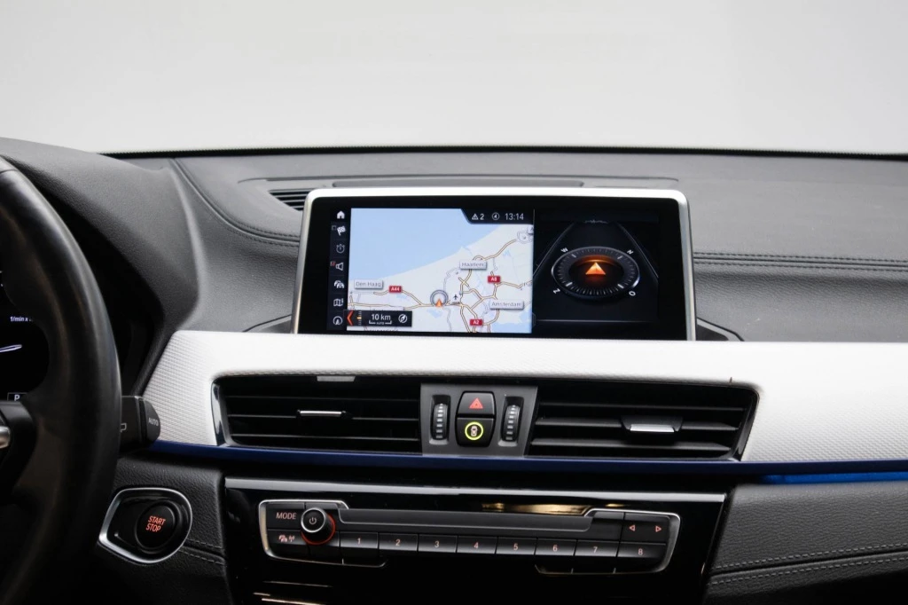 Hoofdafbeelding BMW X2