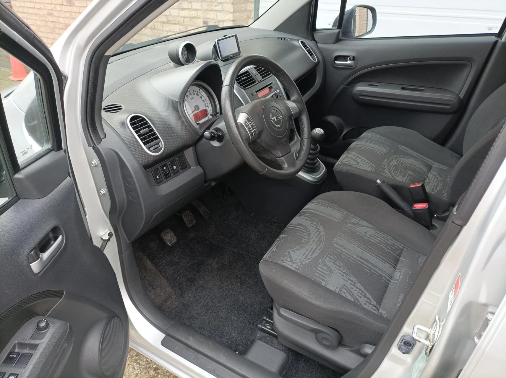 Hoofdafbeelding Opel Agila