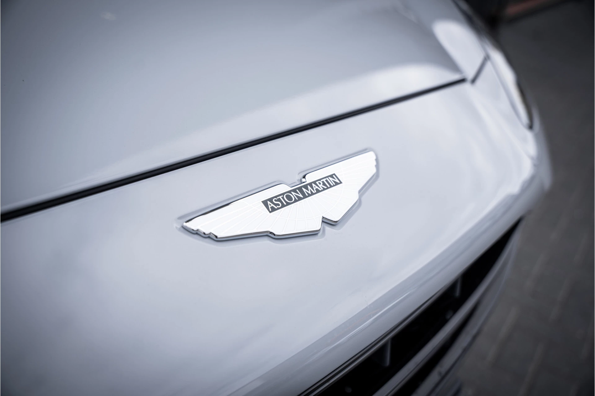 Hoofdafbeelding Aston Martin DBX