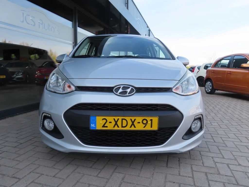 Hoofdafbeelding Hyundai i10