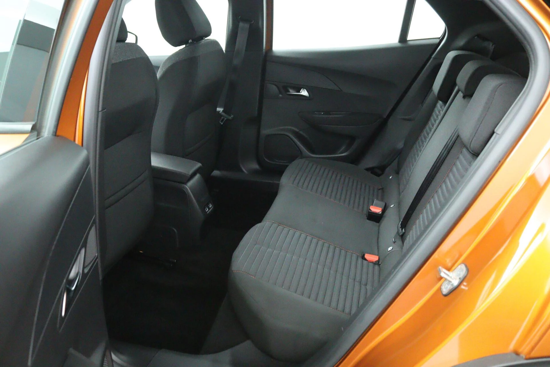 Hoofdafbeelding Peugeot e-2008