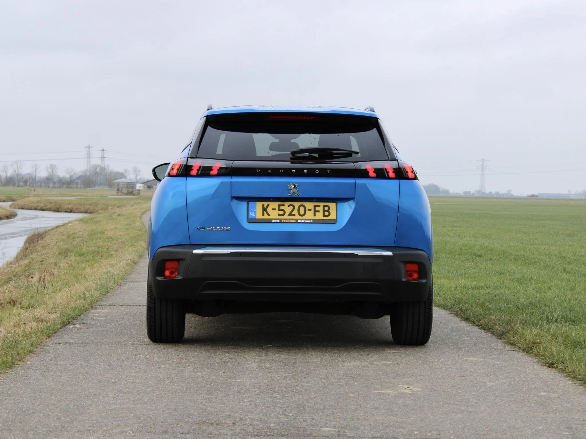 Hoofdafbeelding Peugeot e-2008