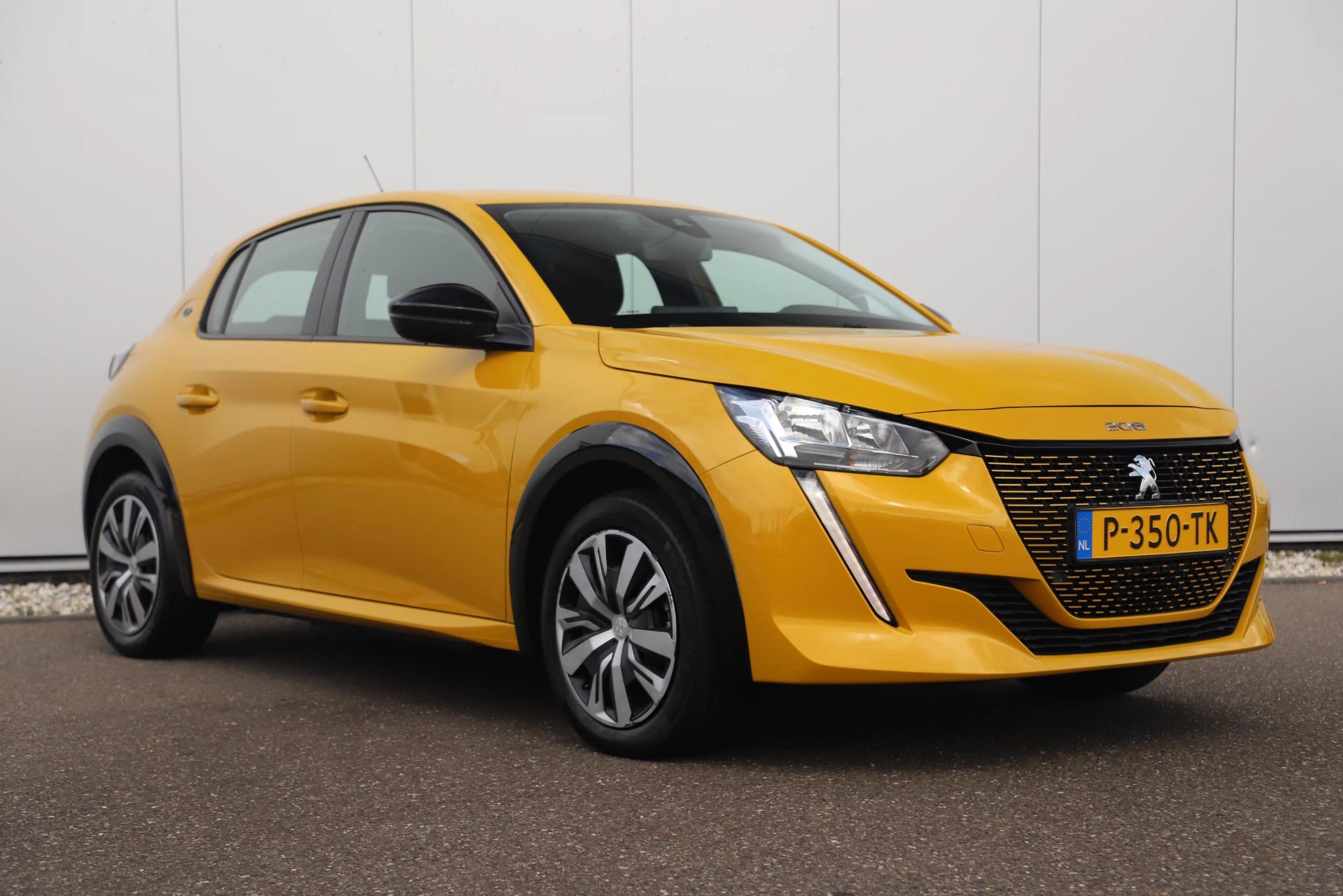 Hoofdafbeelding Peugeot e-208