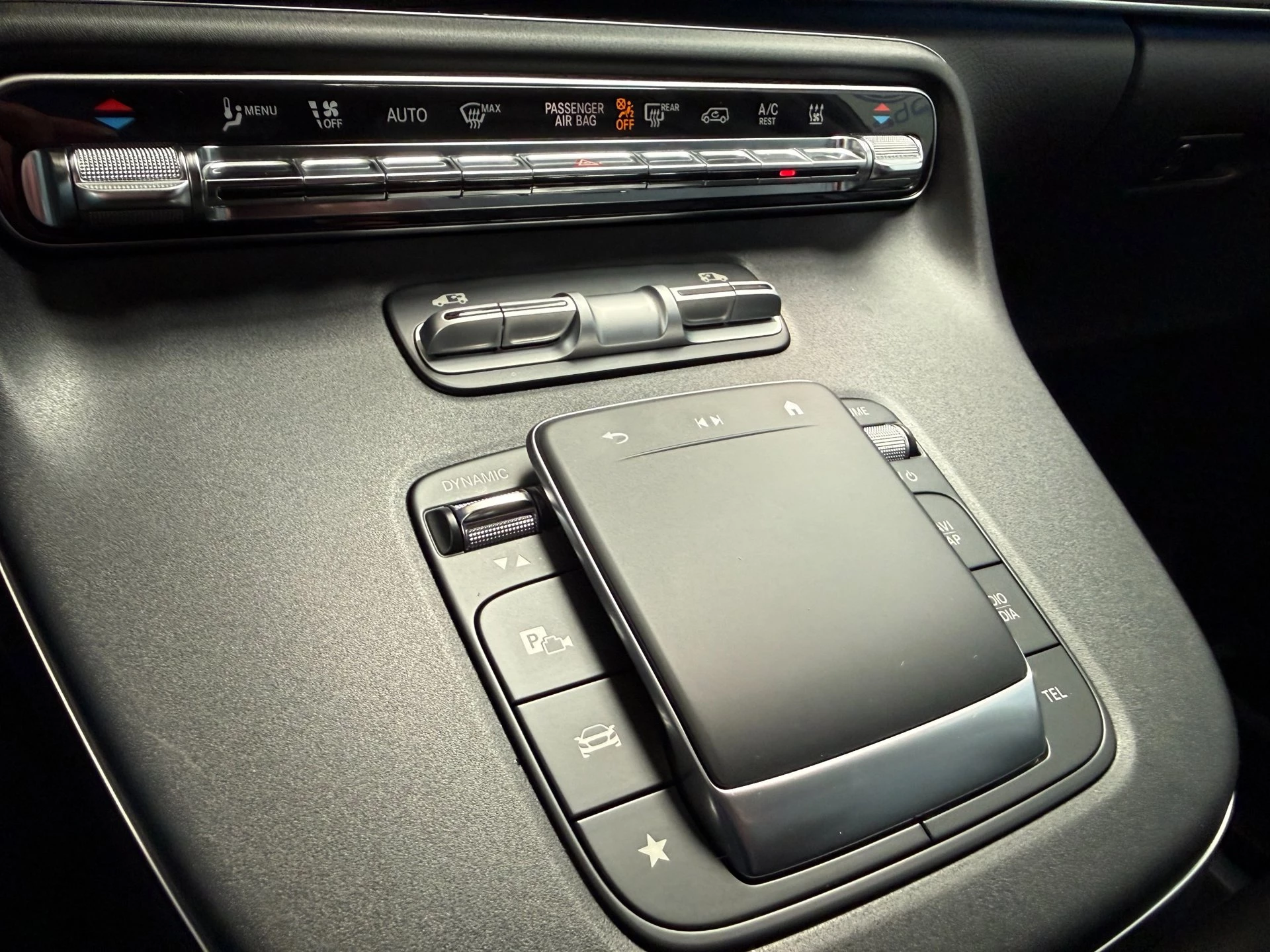 Hoofdafbeelding Mercedes-Benz 300