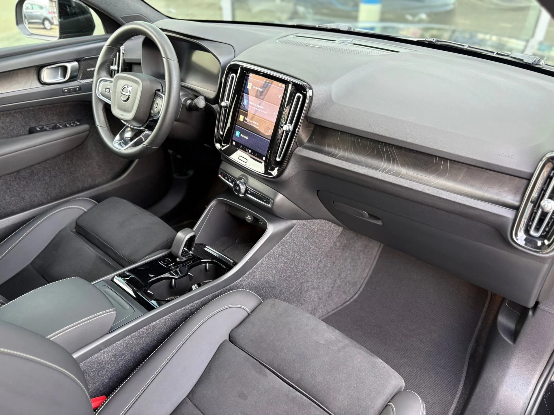 Hoofdafbeelding Volvo C40