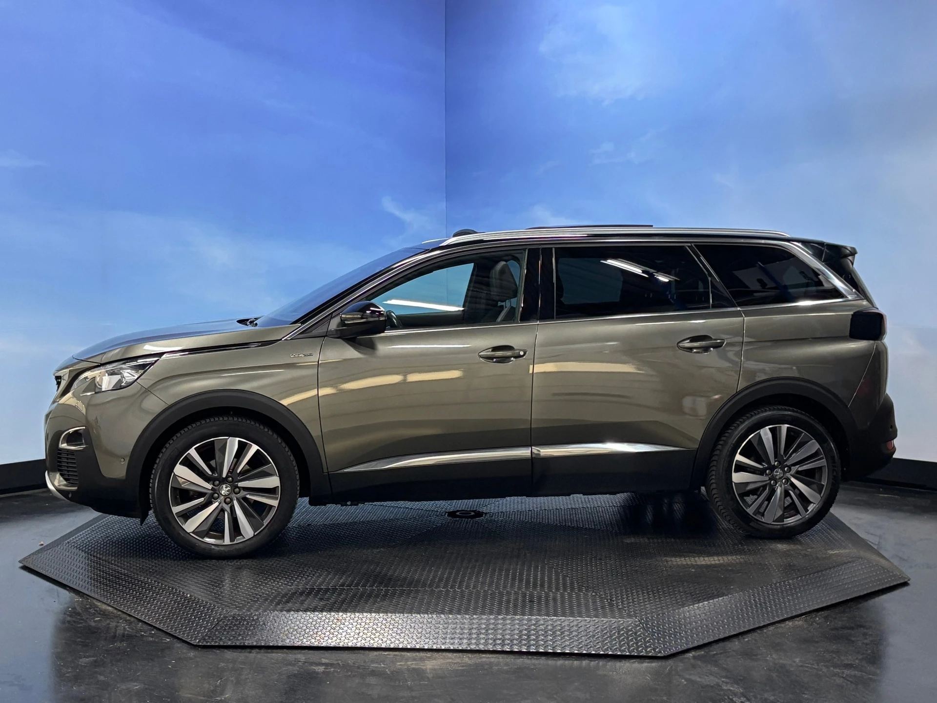 Hoofdafbeelding Peugeot 5008
