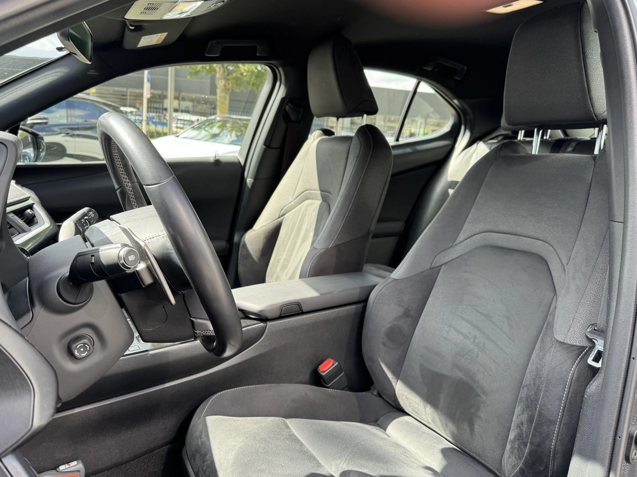 Hoofdafbeelding Lexus UX