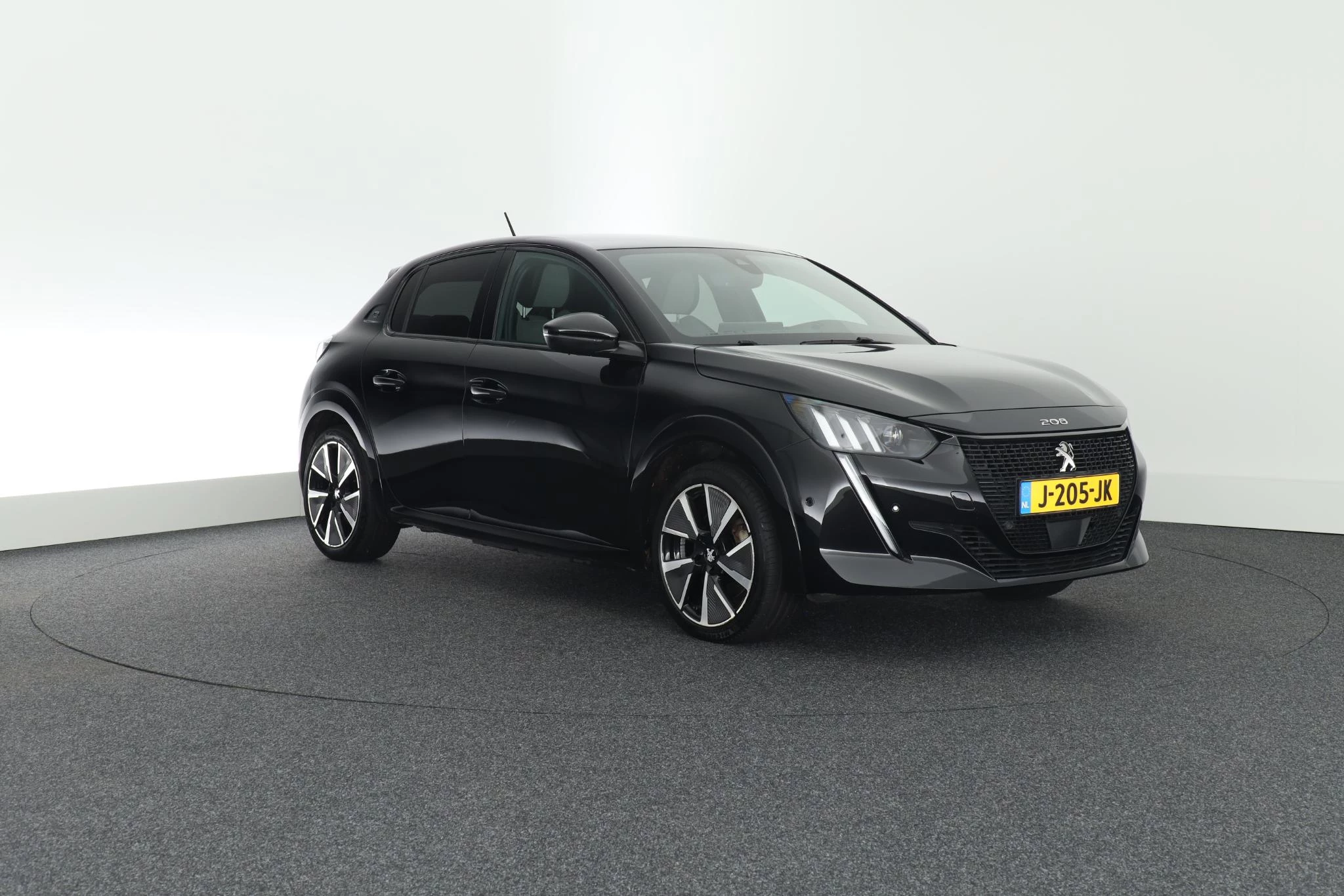 Hoofdafbeelding Peugeot e-208