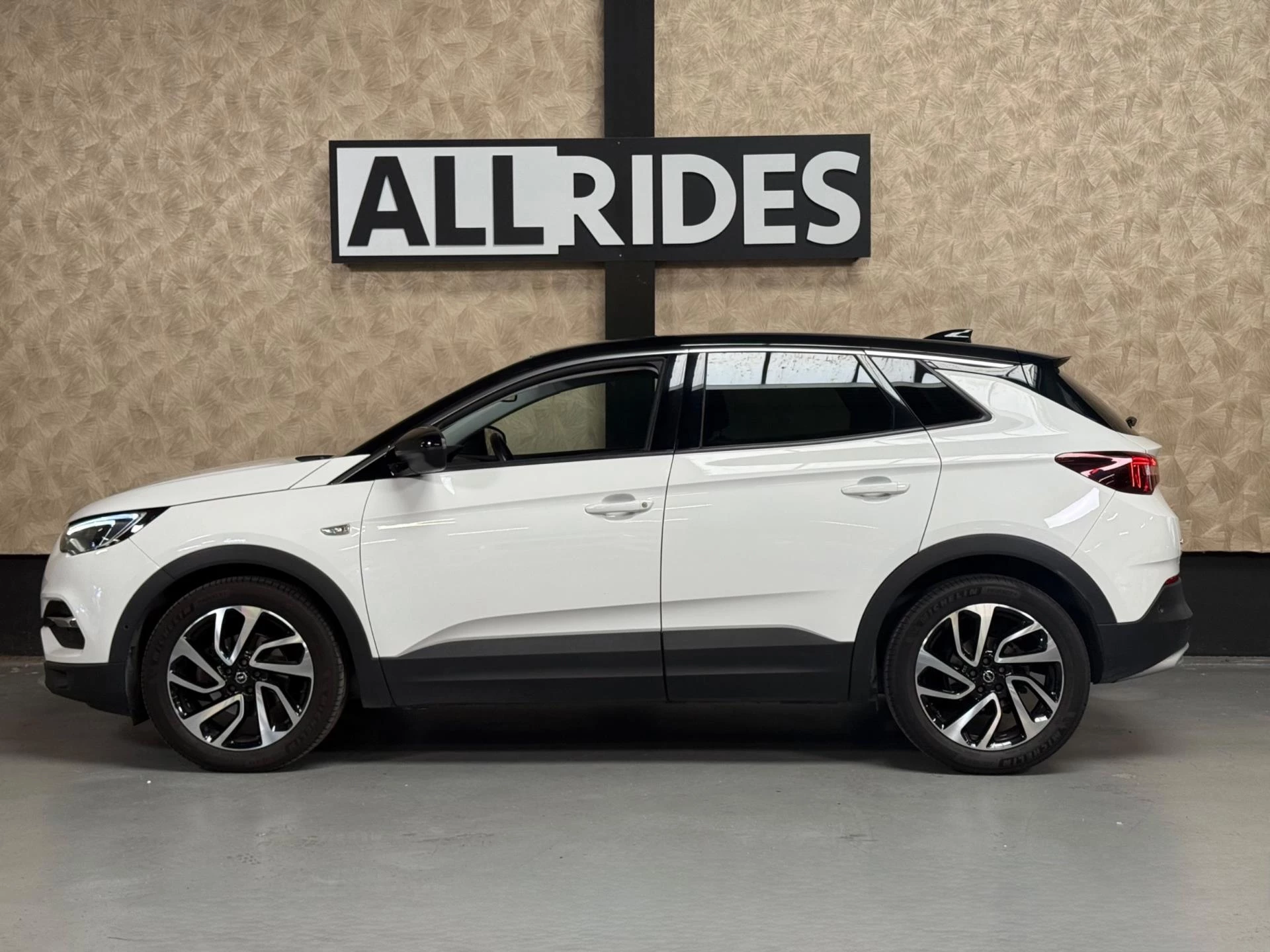 Hoofdafbeelding Opel Grandland X