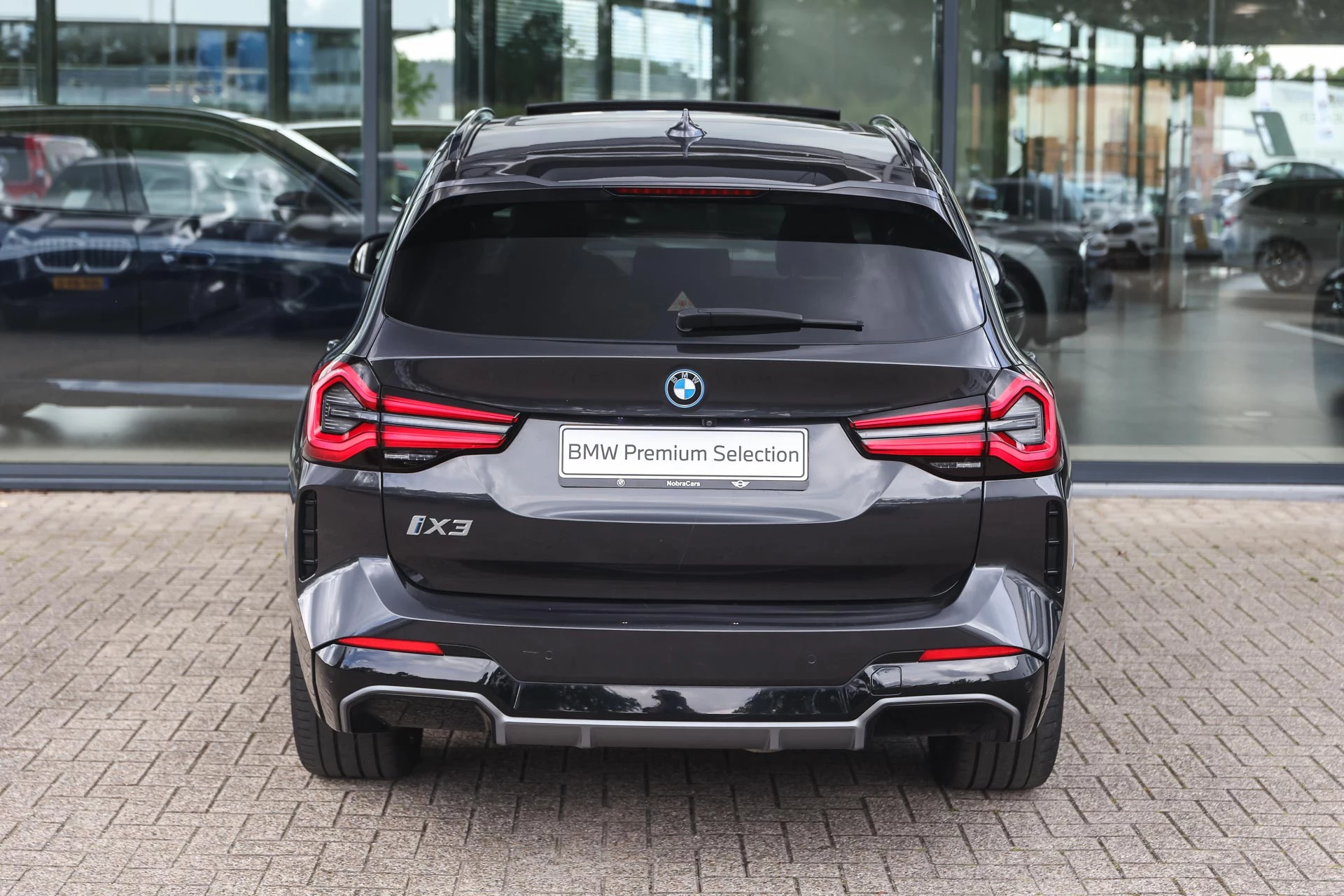 Hoofdafbeelding BMW iX3