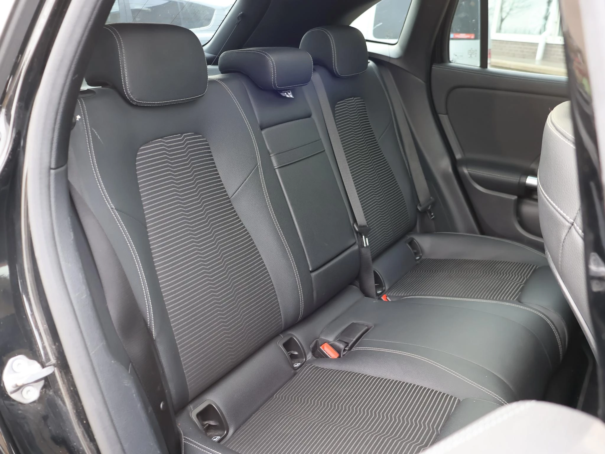 Hoofdafbeelding Mercedes-Benz EQA