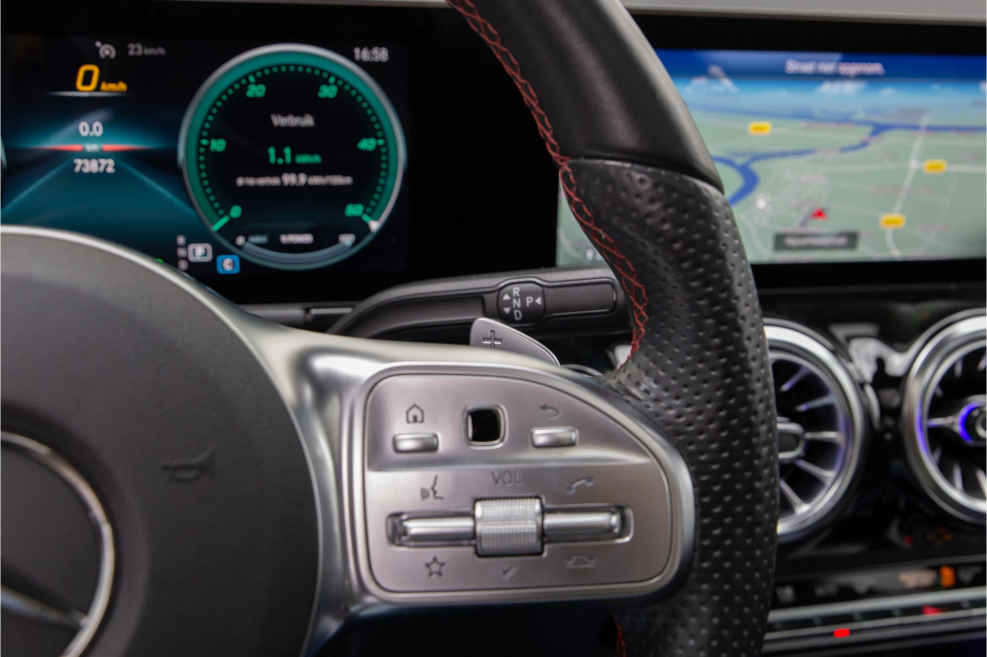 Hoofdafbeelding Mercedes-Benz EQA