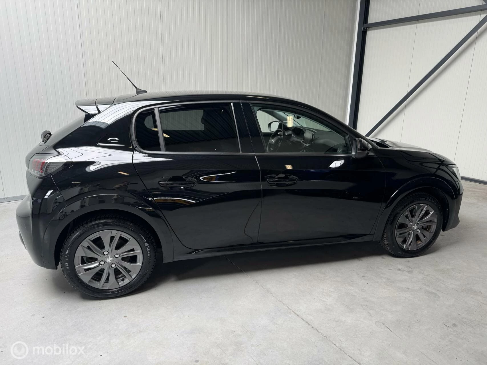 Hoofdafbeelding Peugeot e-208