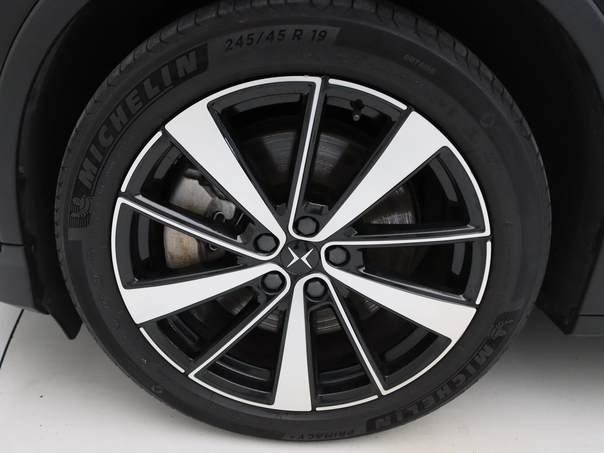 Hoofdafbeelding Polestar 2