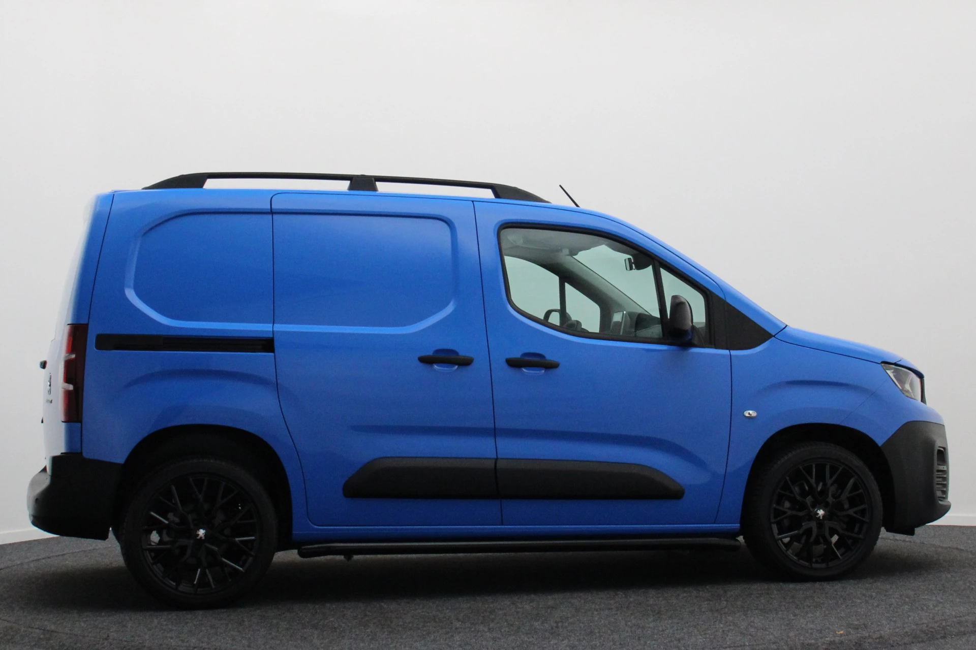 Hoofdafbeelding Peugeot e-Partner