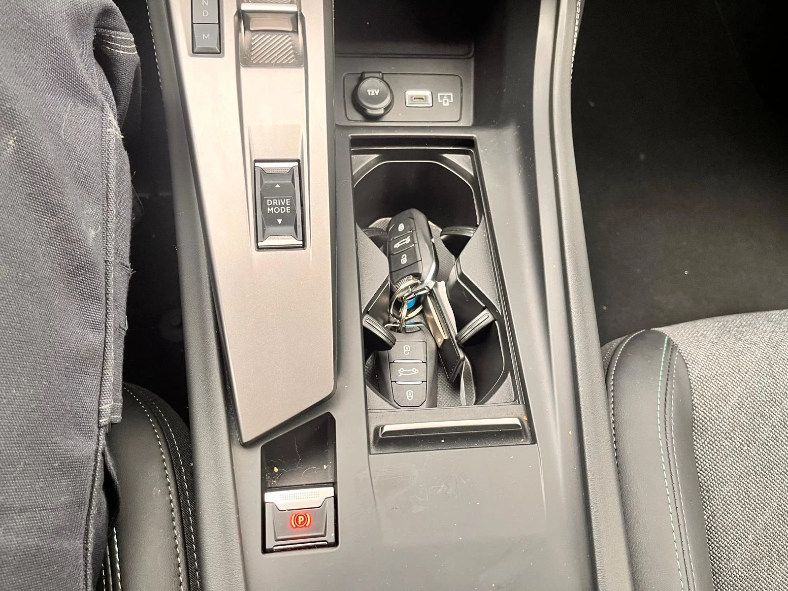 Hoofdafbeelding Peugeot 408