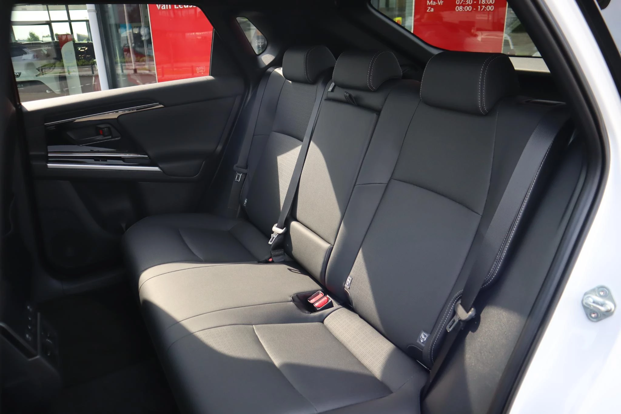 Hoofdafbeelding Toyota bZ4X