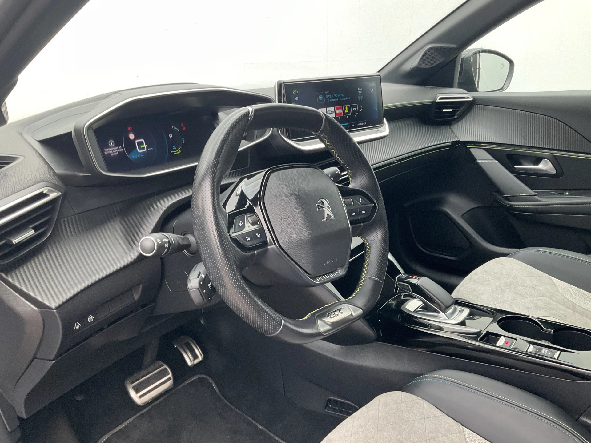 Hoofdafbeelding Peugeot e-208