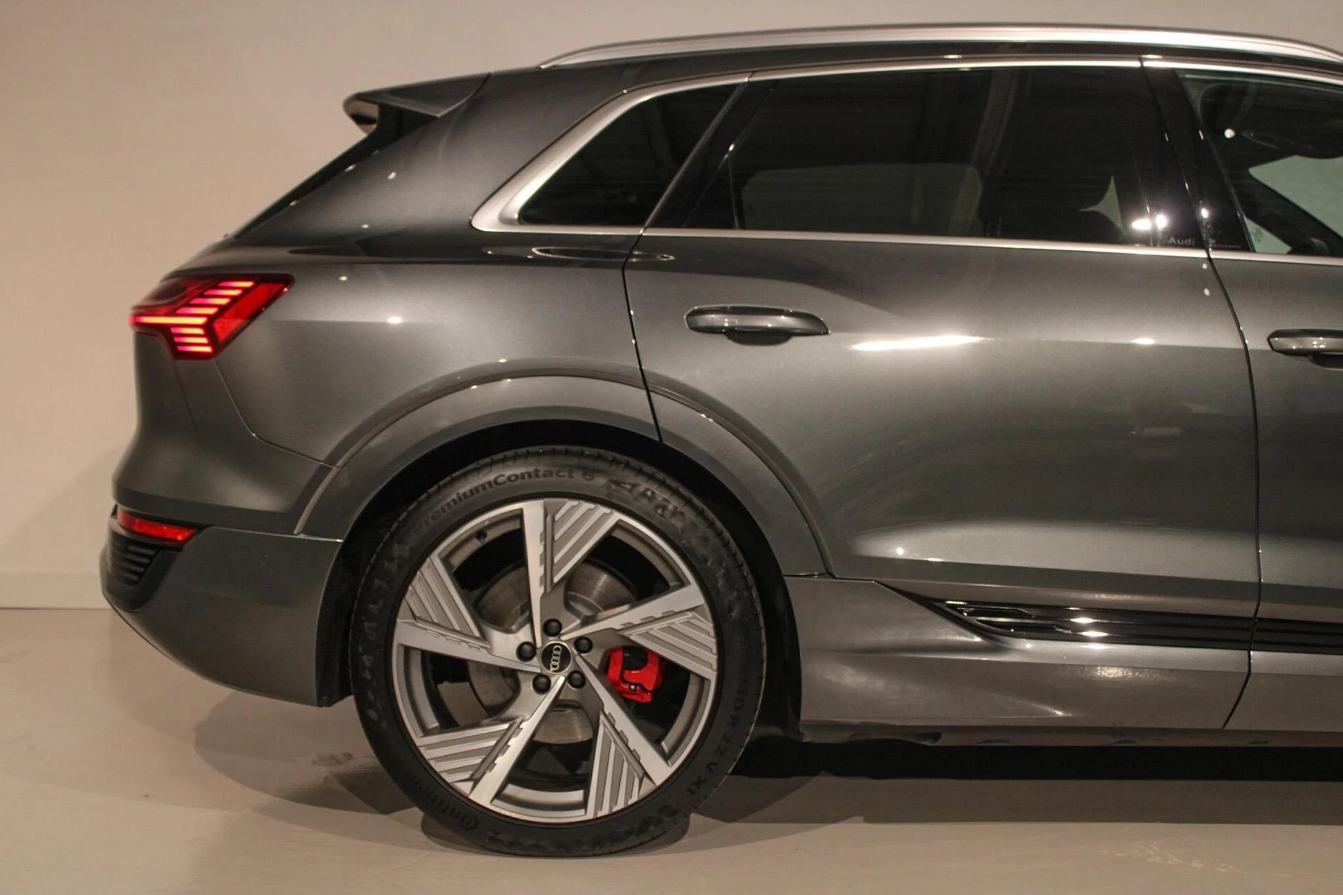 Hoofdafbeelding Audi Q8 e-tron