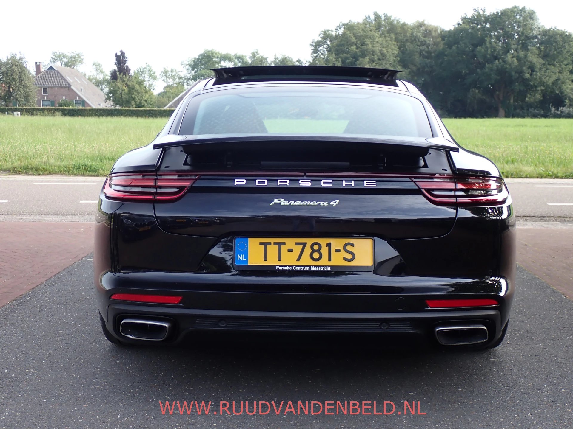 Hoofdafbeelding Porsche Panamera