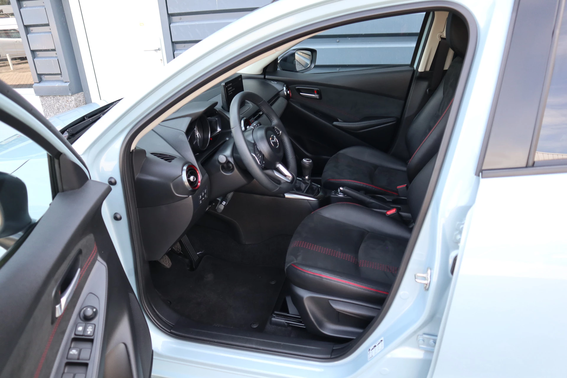 Hoofdafbeelding Mazda 2