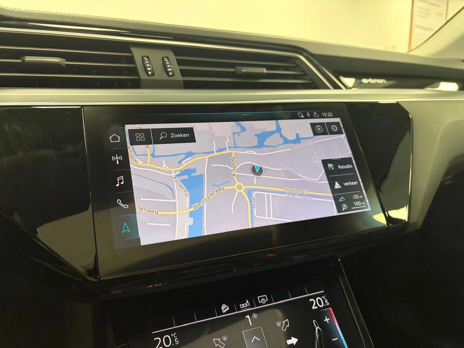 Hoofdafbeelding Audi e-tron
