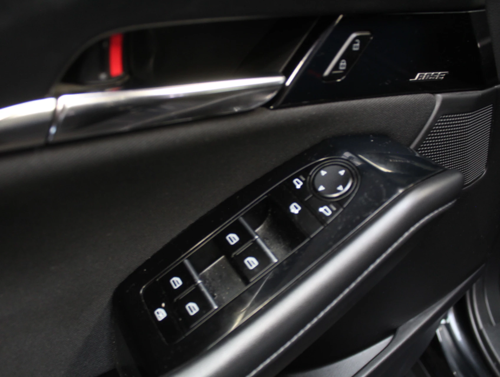 Hoofdafbeelding Mazda CX-30