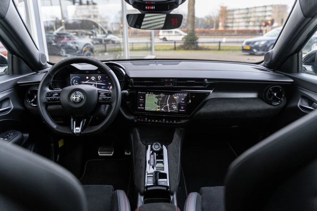 Hoofdafbeelding Alfa Romeo Junior