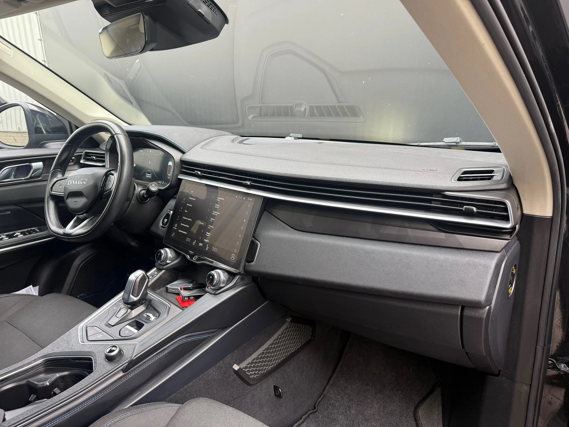 Hoofdafbeelding Lynk & Co 01