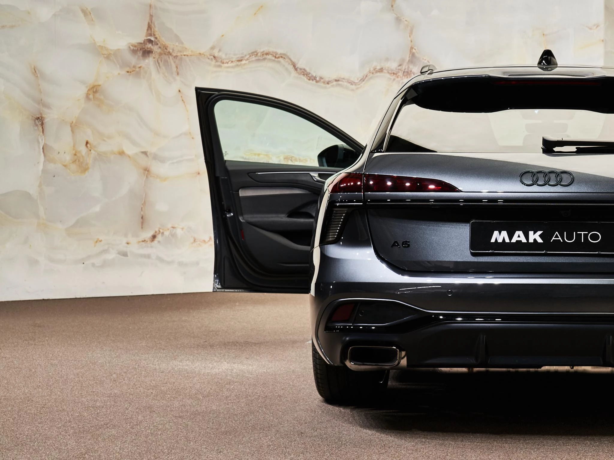 Hoofdafbeelding Audi A6