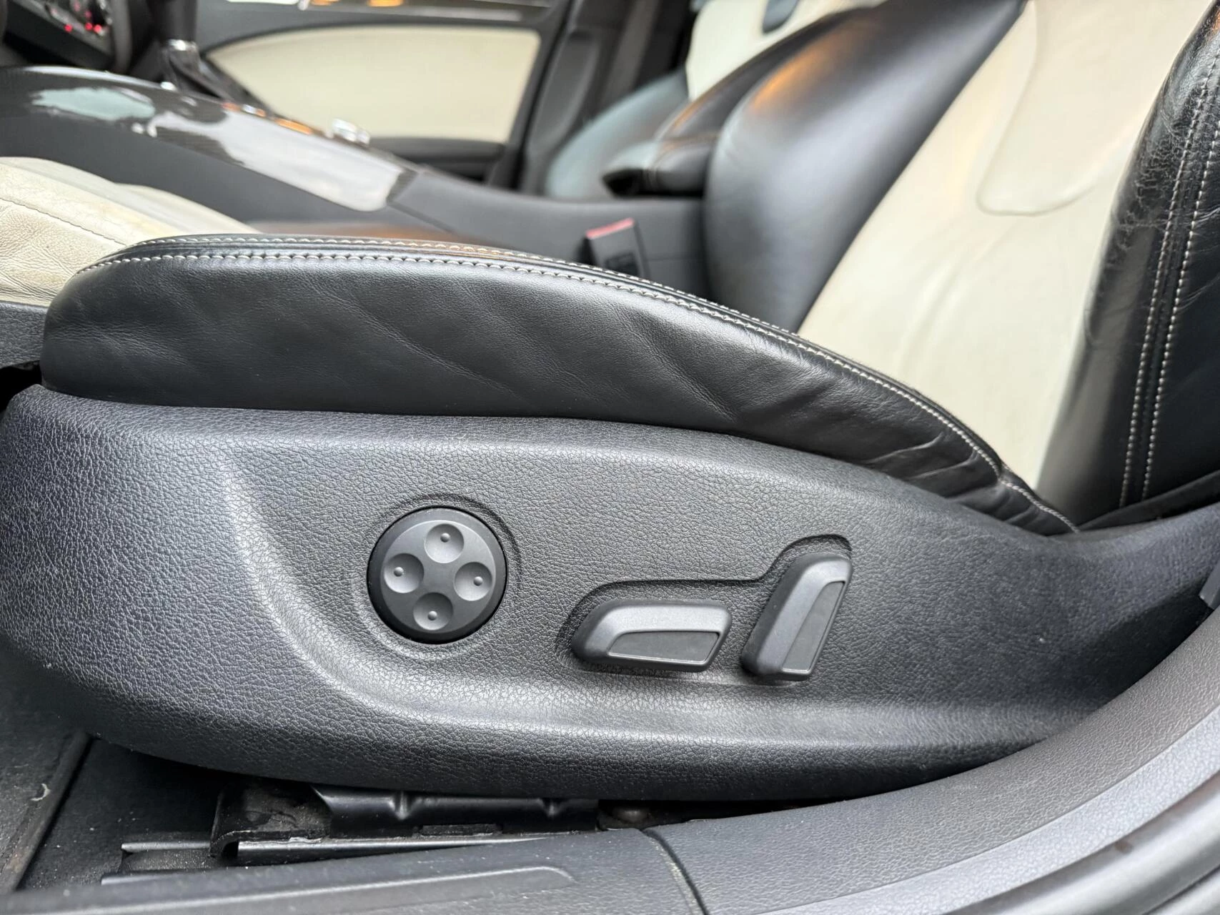 Hoofdafbeelding Audi S4