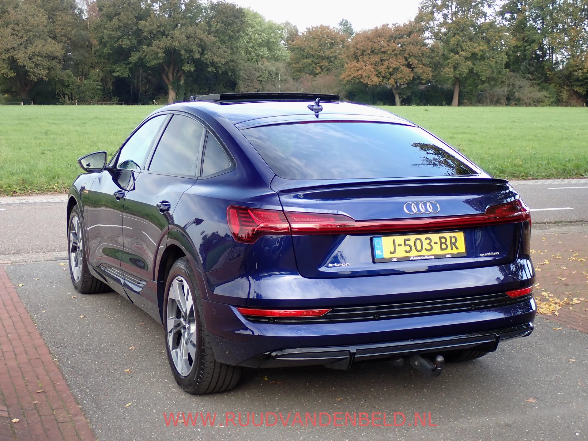 Hoofdafbeelding Audi e-tron