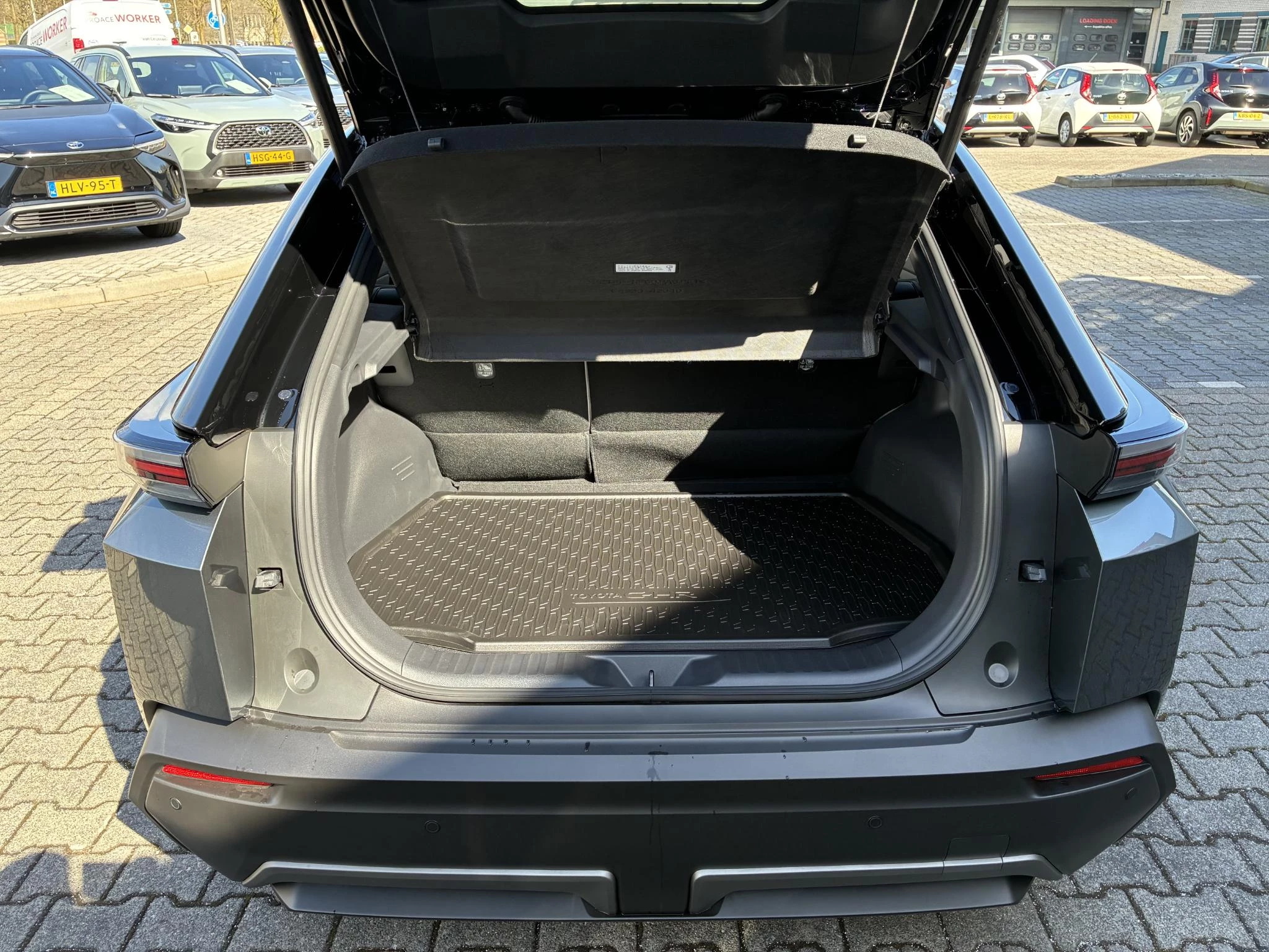 Hoofdafbeelding Toyota C-HR+