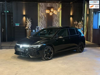 Volkswagen GOLF 1.5 eTSI R-Line Edition|PANO|BOMVOL!