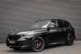 Hoofdafbeelding BMW X5 BMW X5 XDrive50e High Executive / HEAD- UP / PANO- DAK / 4- WHEEL STRURING / LUCHTVERING / DRIVING ASSISANT / SOFTCLOSE / M- SEATS