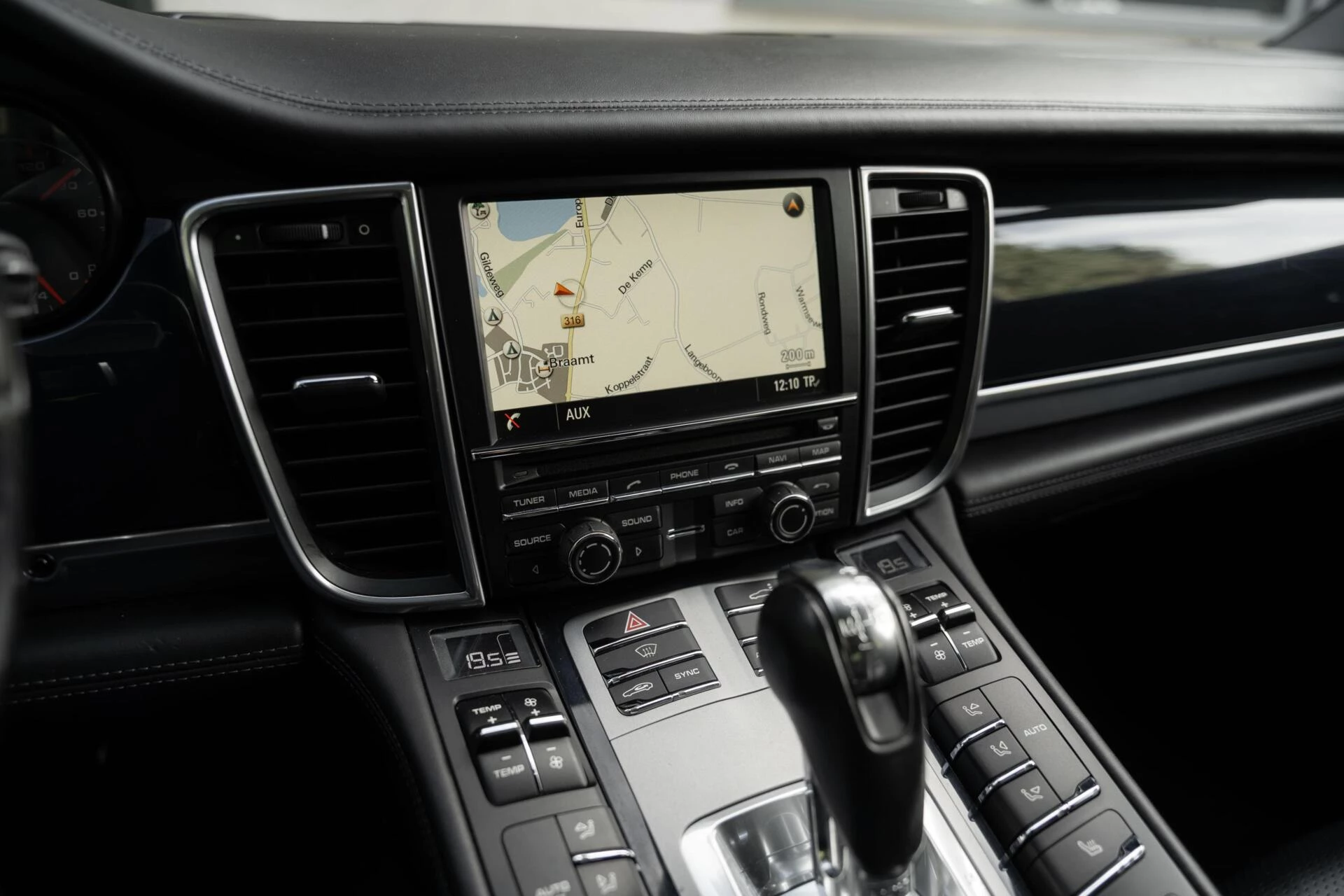 Hoofdafbeelding Porsche Panamera